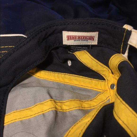 True religion hat - Picture 3 of 5